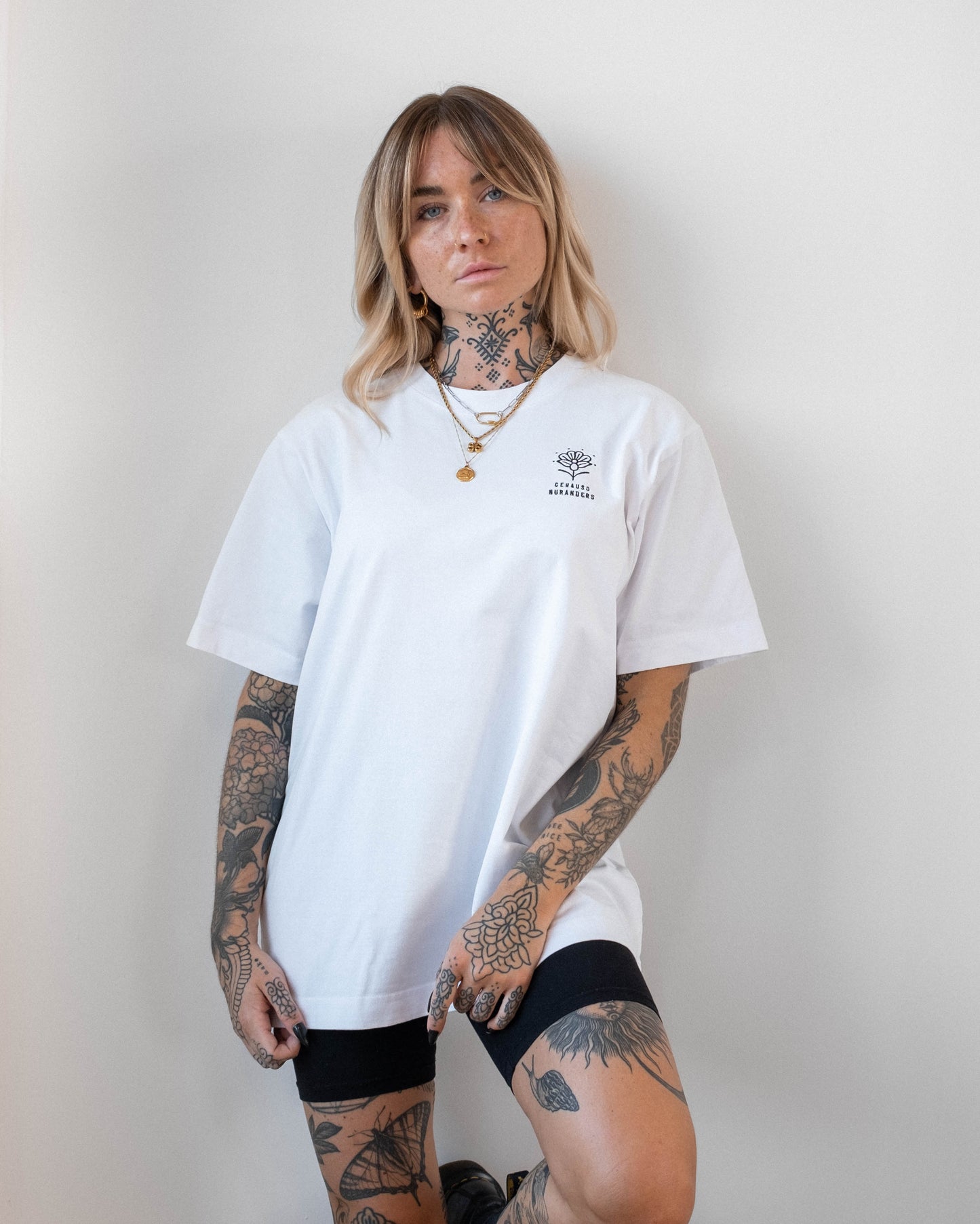 GNA | WHITE SHIRT